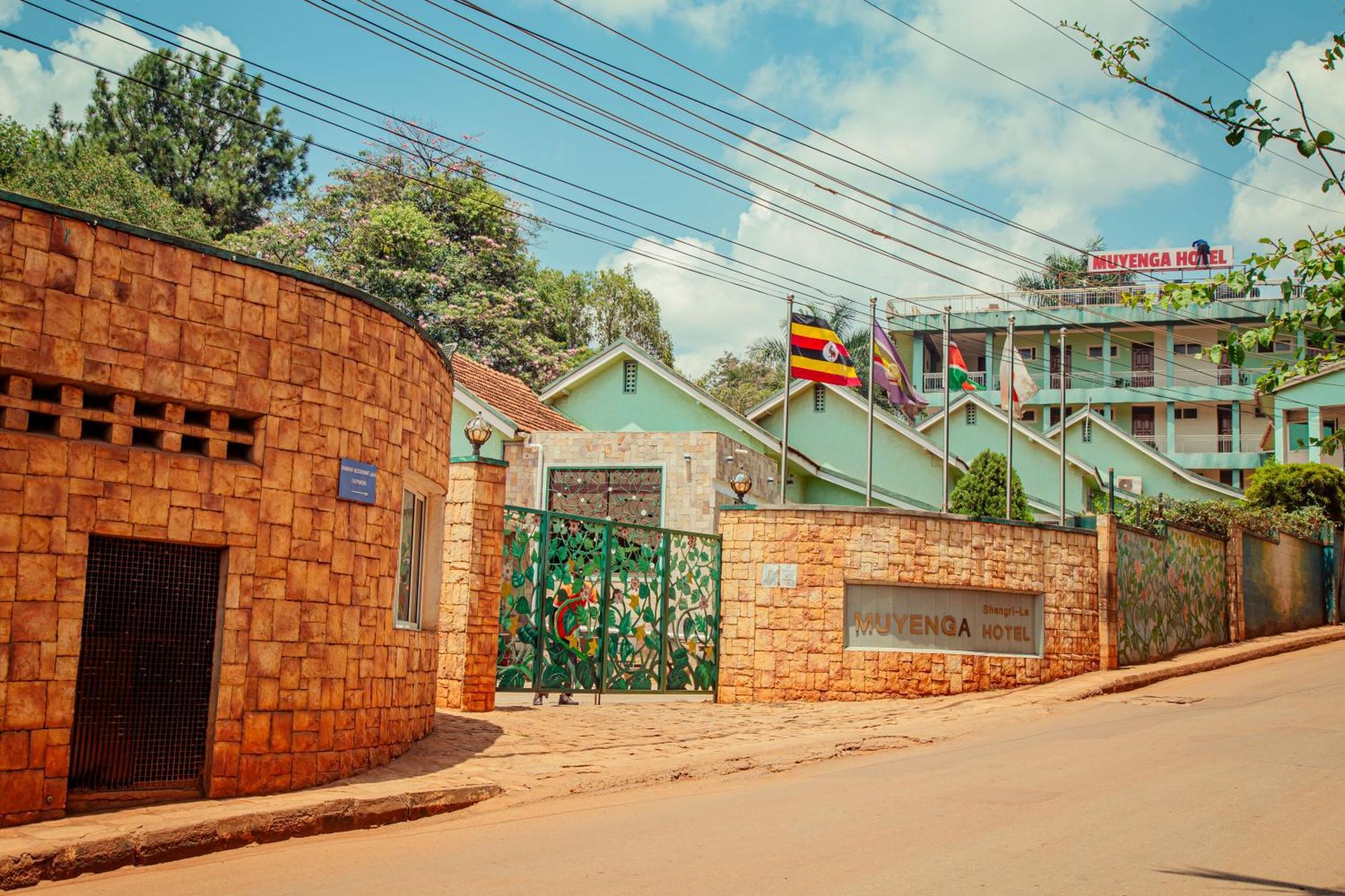 Shangri-La Hotel Muyenga Bugolobi Exteriör bild